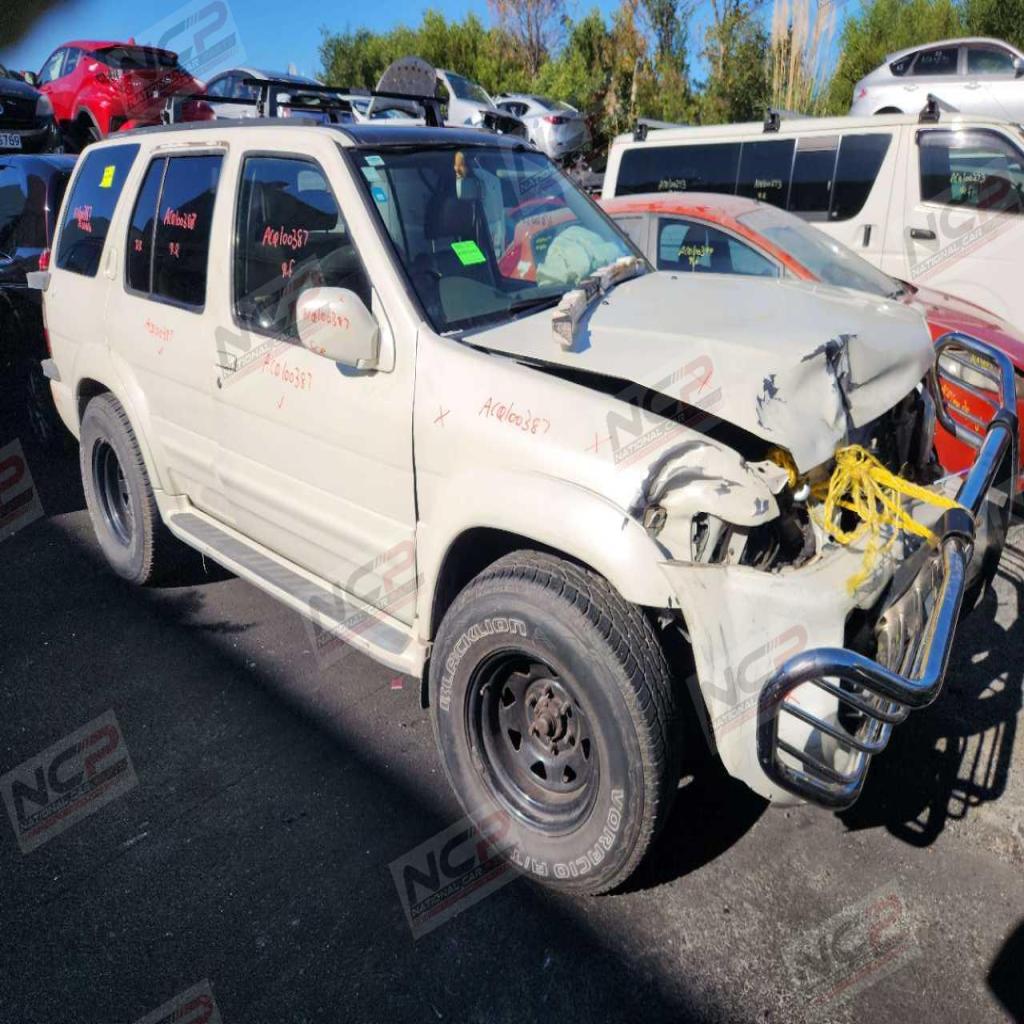 2000 Nissan Terrano