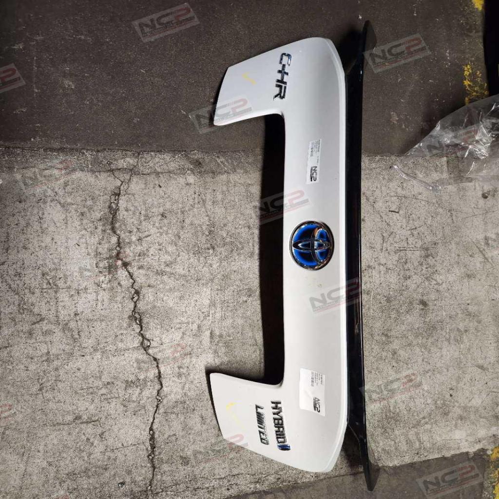 C-HR · NGX10