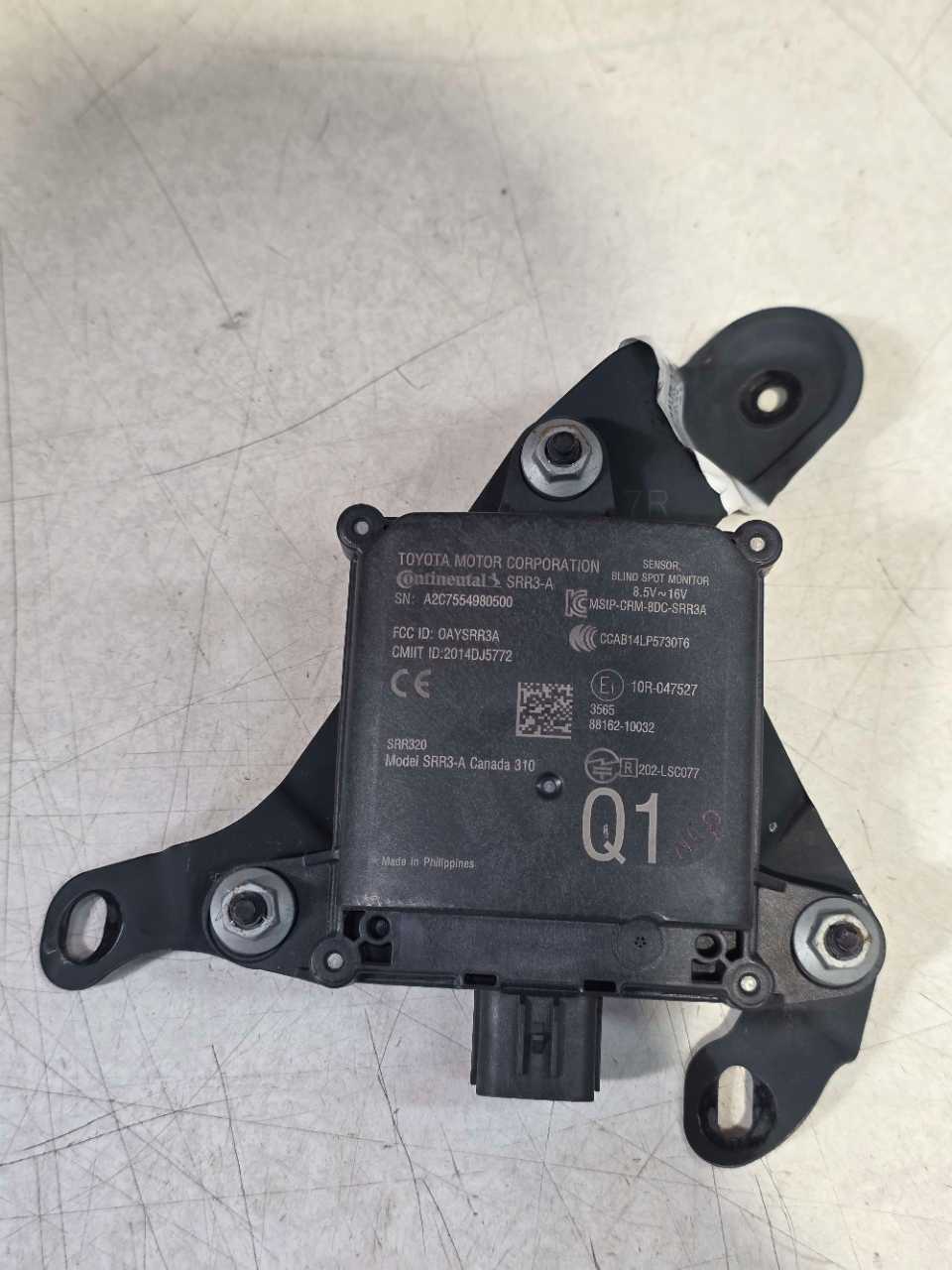 C-HR · NGX10