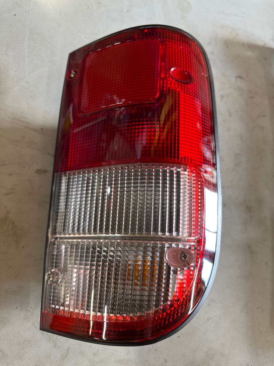 Hilux · LN147 10/97-02/05