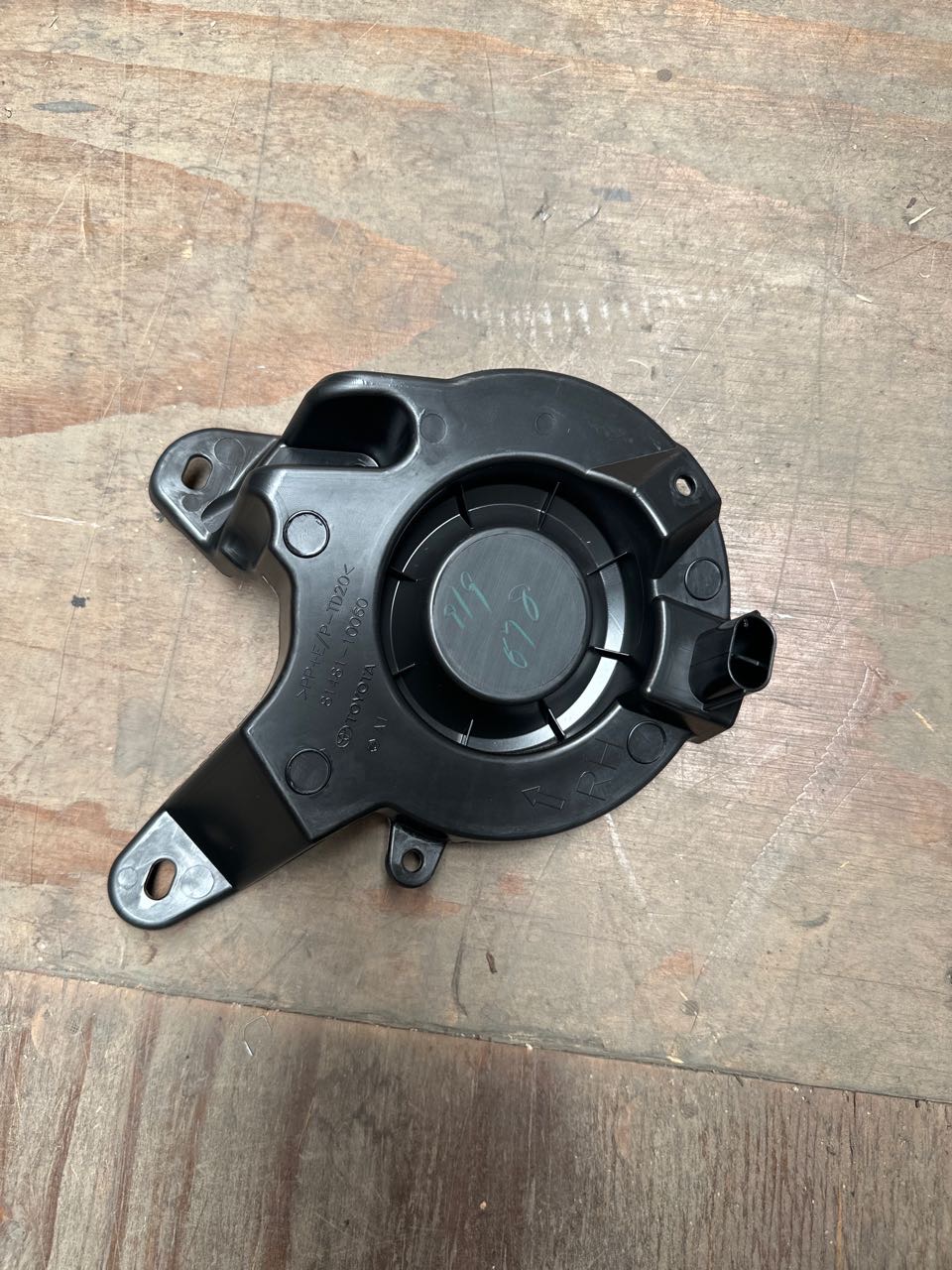 C-HR · NGX10