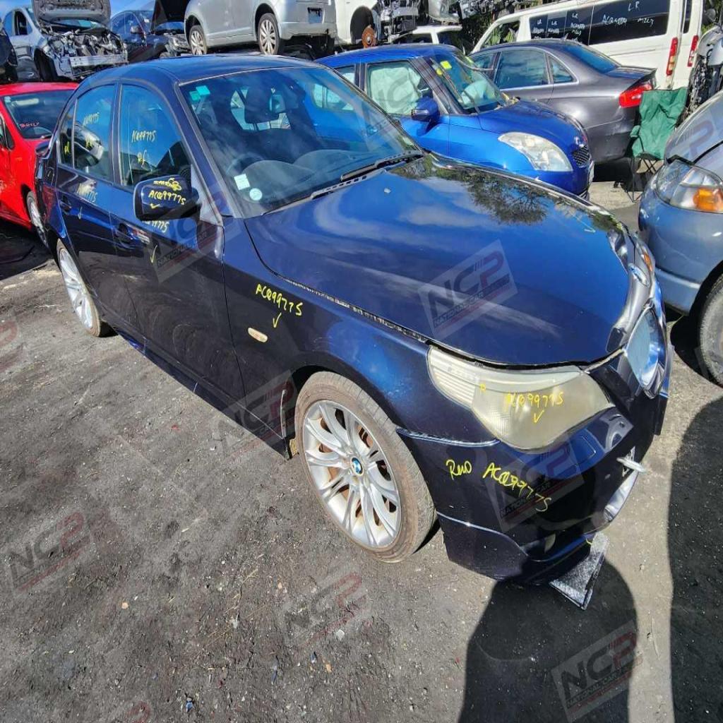 2004 BMW 530i