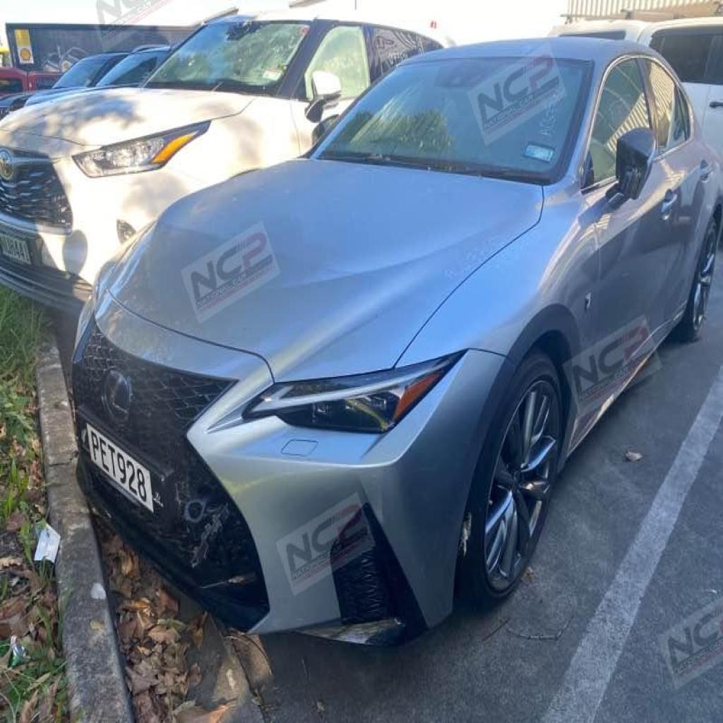 2022 Lexus IS300