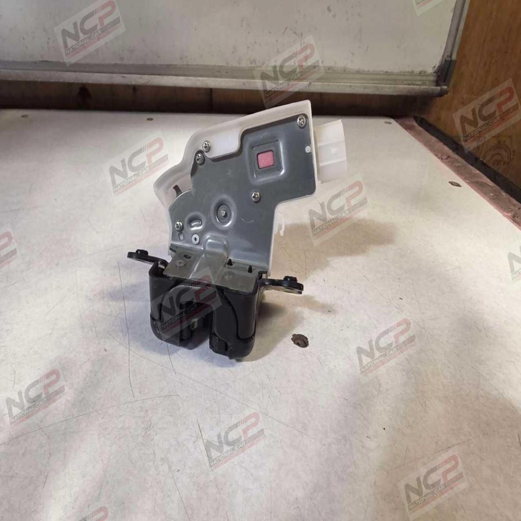 Yaris Cross · XP210 2020-on- y