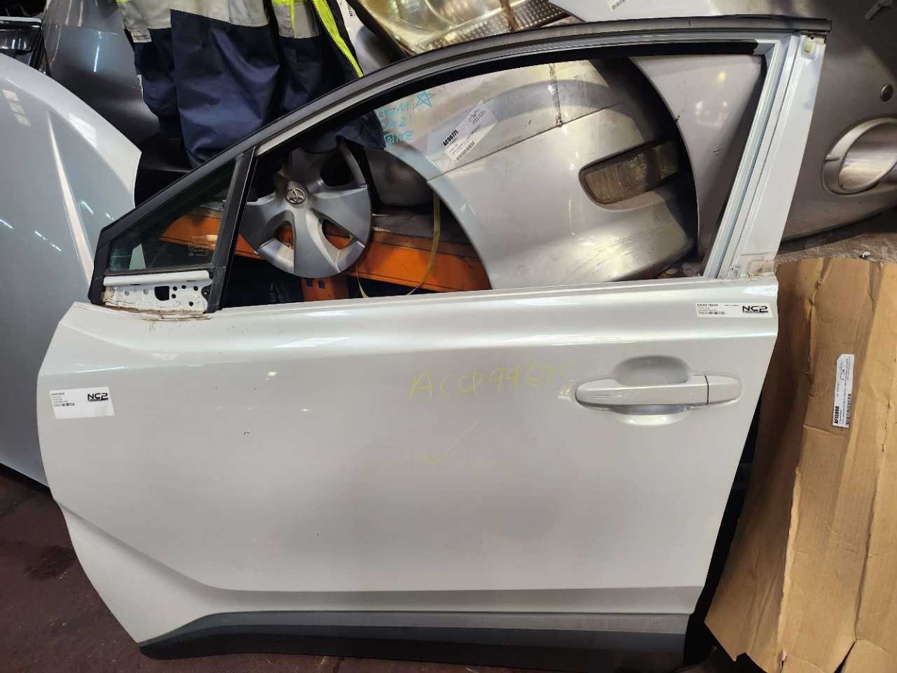 C-HR · NGX10