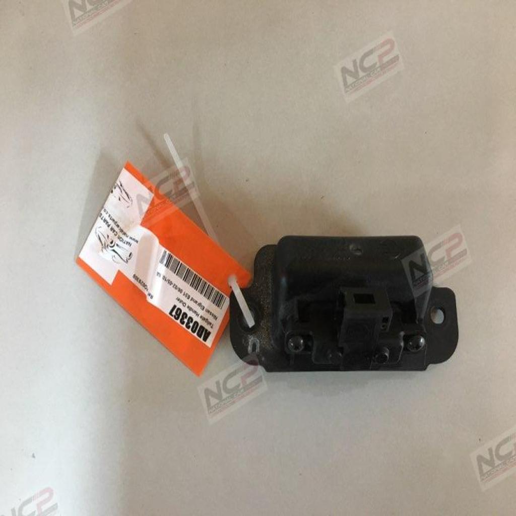 Elgrand · E51 06/02-05/10