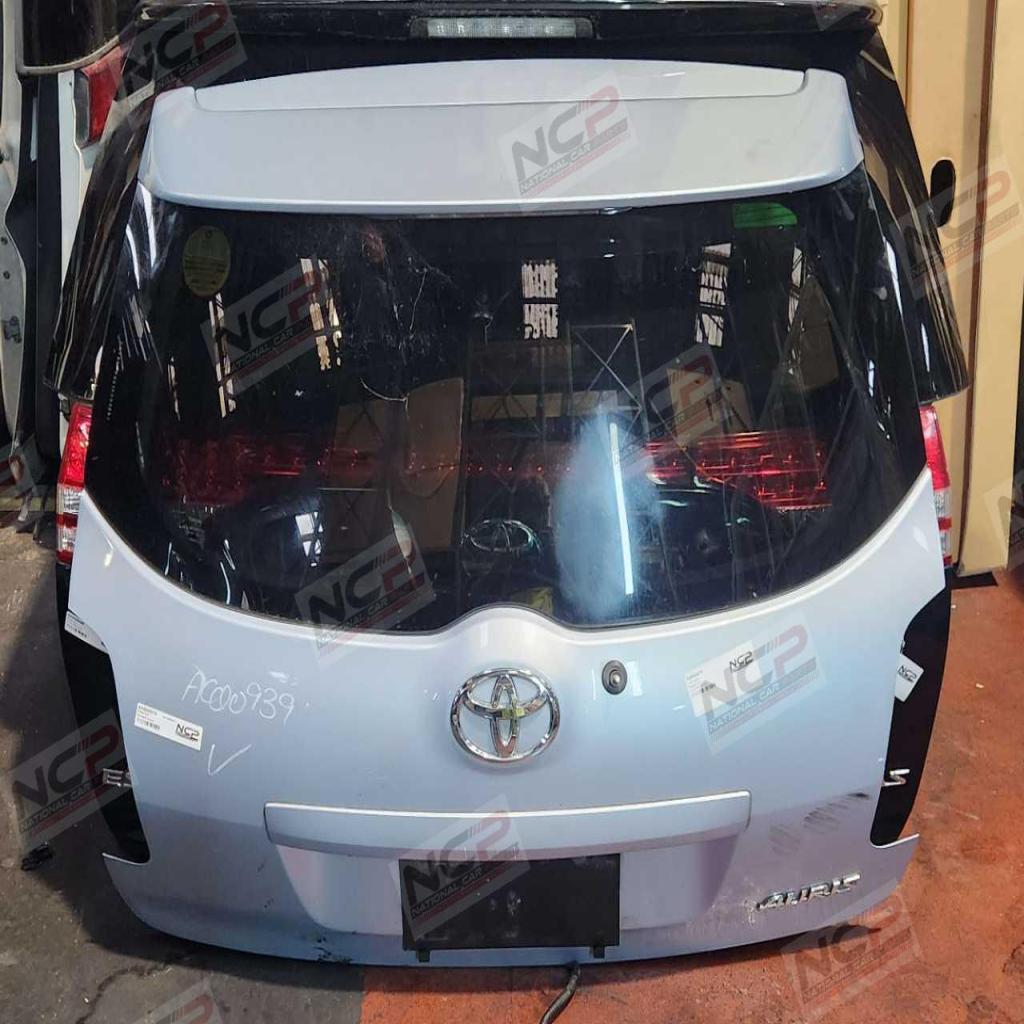 Auris · ZRE152
