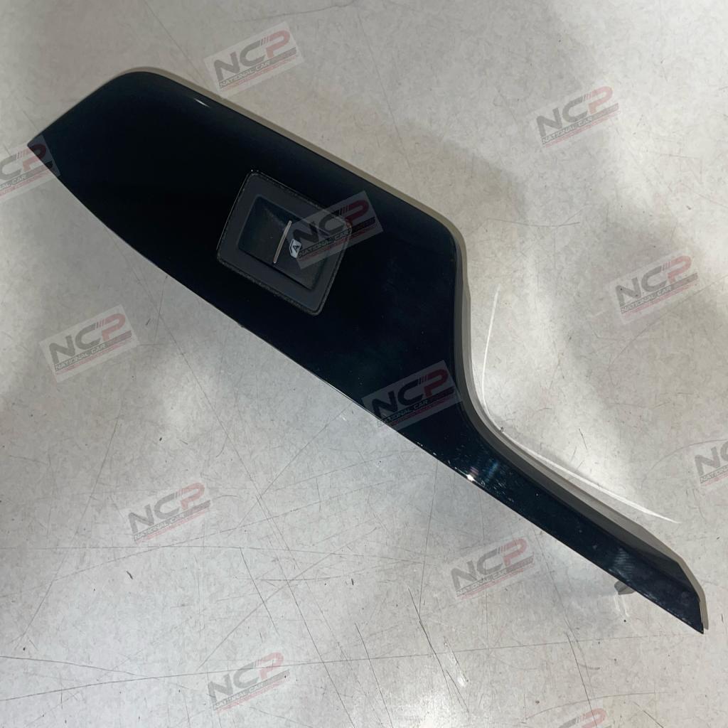 C-HR · NGX10