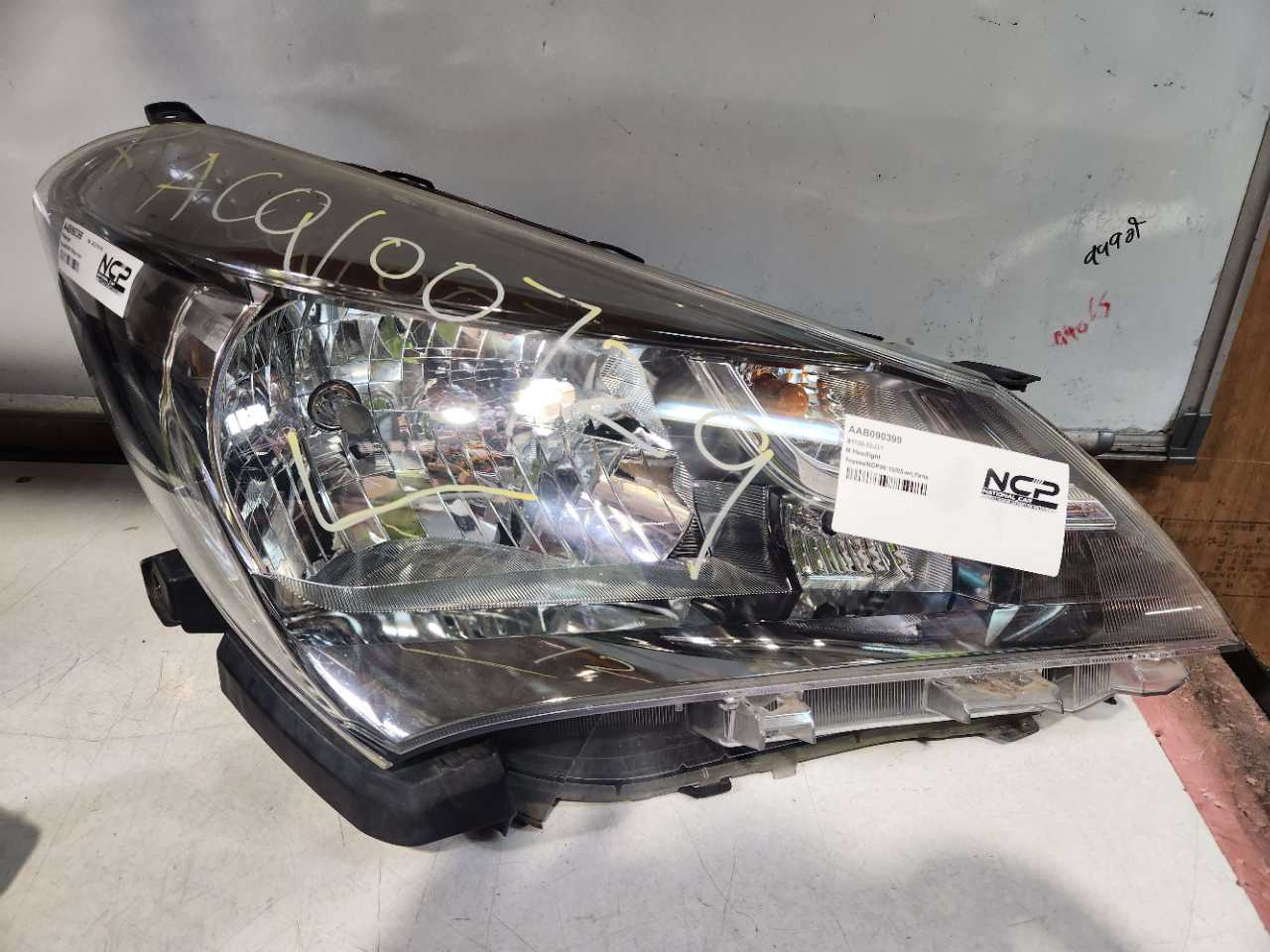Yaris · NCP90 10/05-on