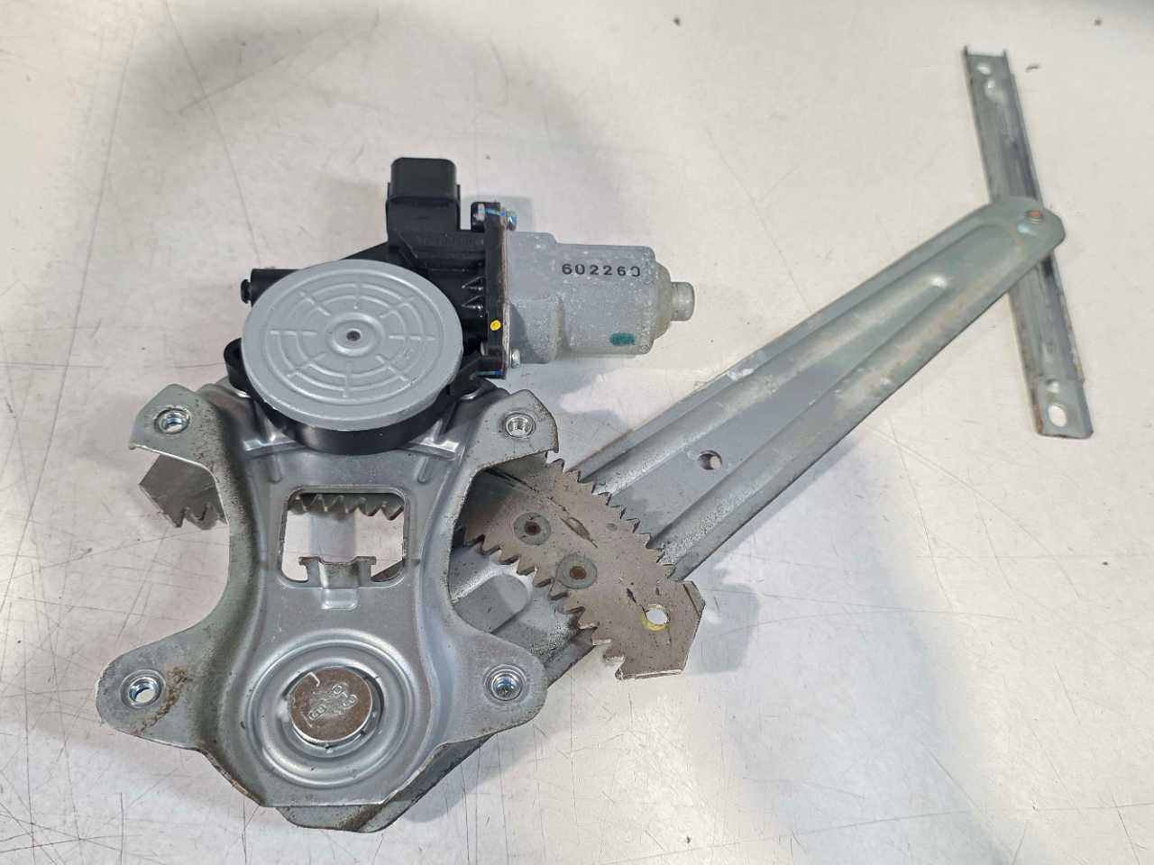 D Max · TFS85 4WD 2012-12/2015