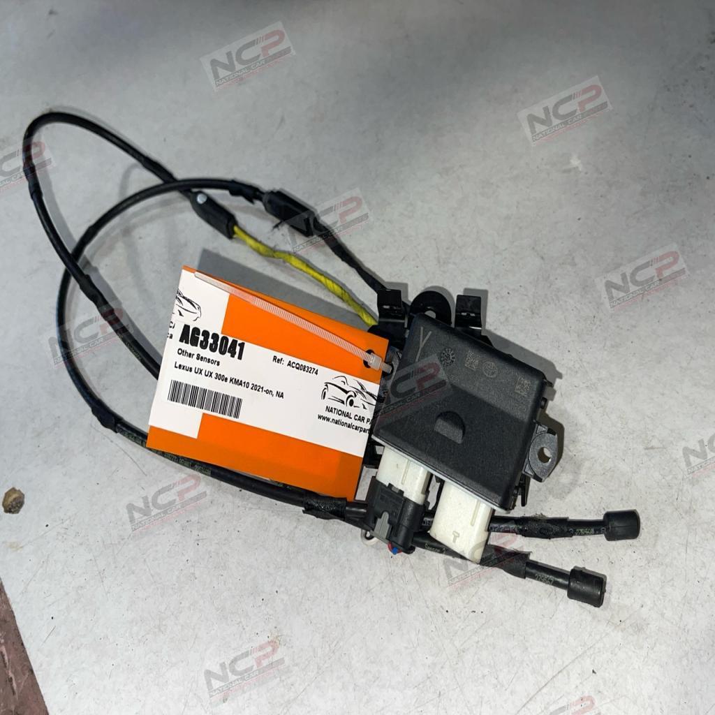 UX · UX 300e KMA10 2021-on