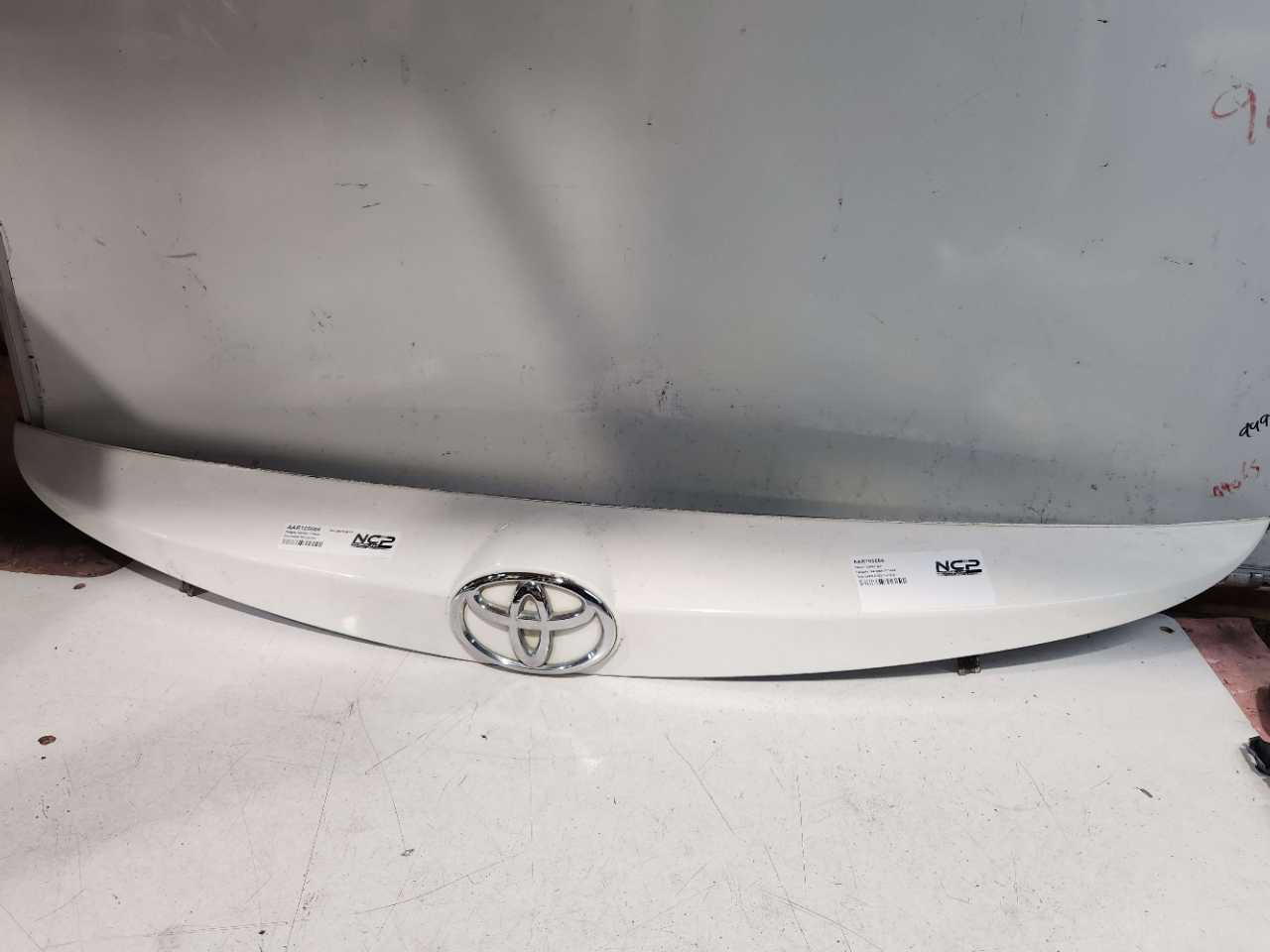Corolla · ZRE182