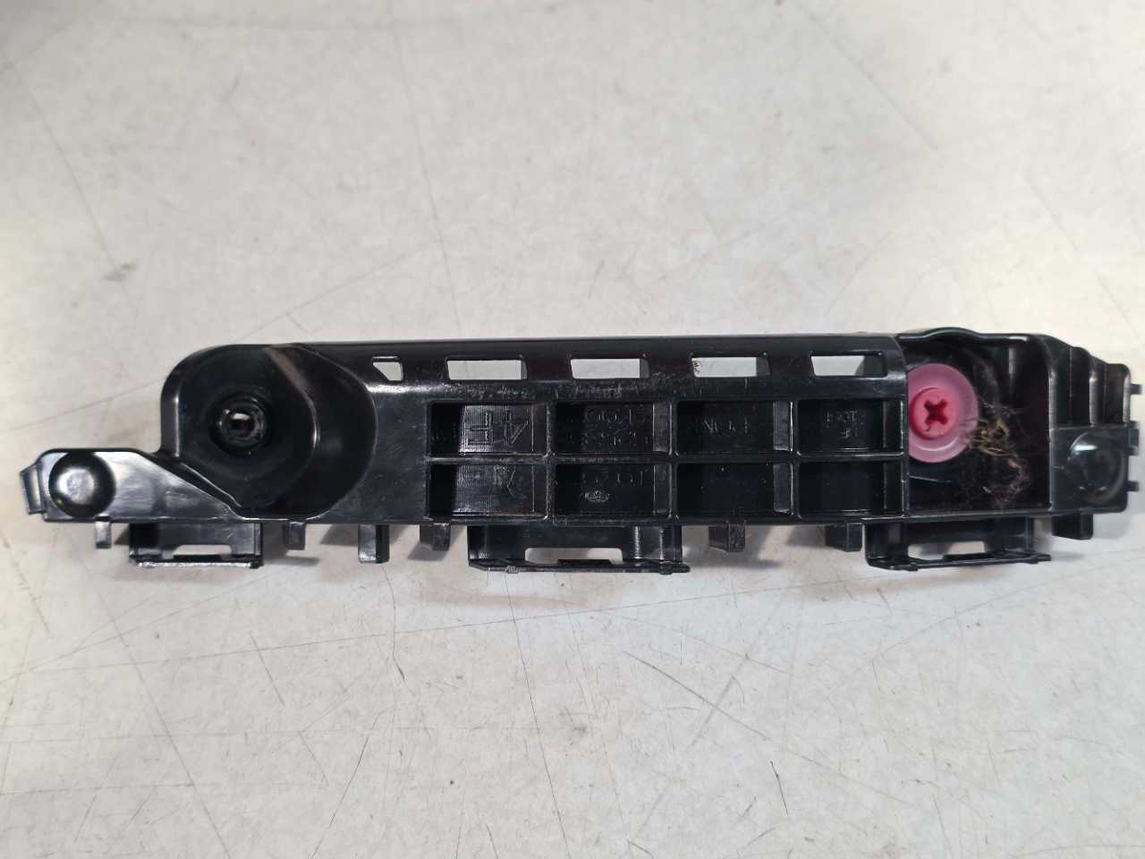 Yaris · MXPA10R 2020-on