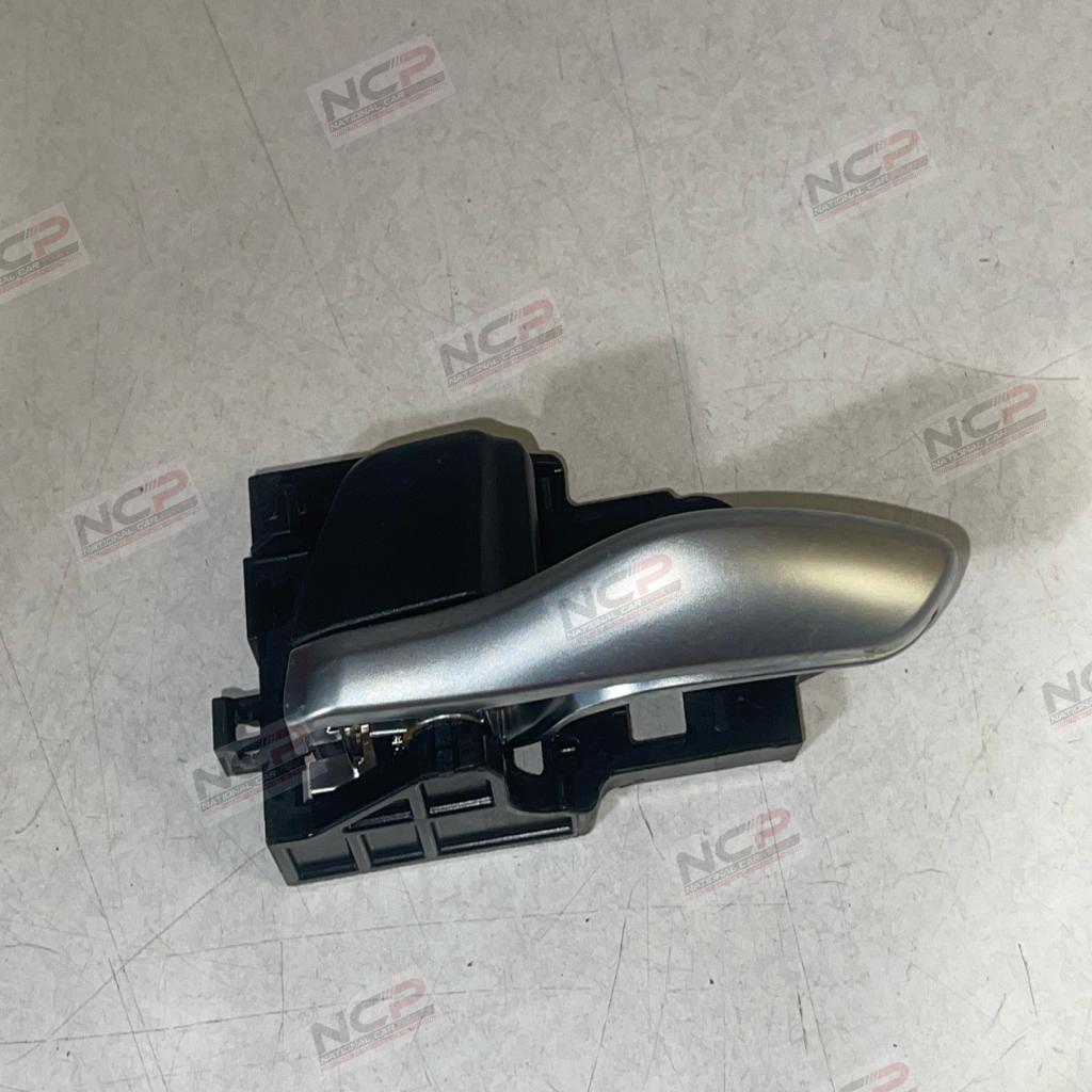 C-HR · NGX10