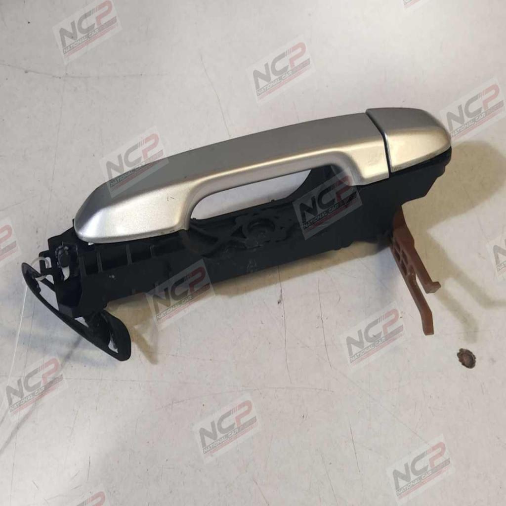 Yaris · NCP130-09/2017-vitz/Yaris